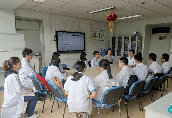 知盈医学课堂手机版知盈医学资源网万部医学书籍视频免费下载-第1张图片-太平洋在线下载